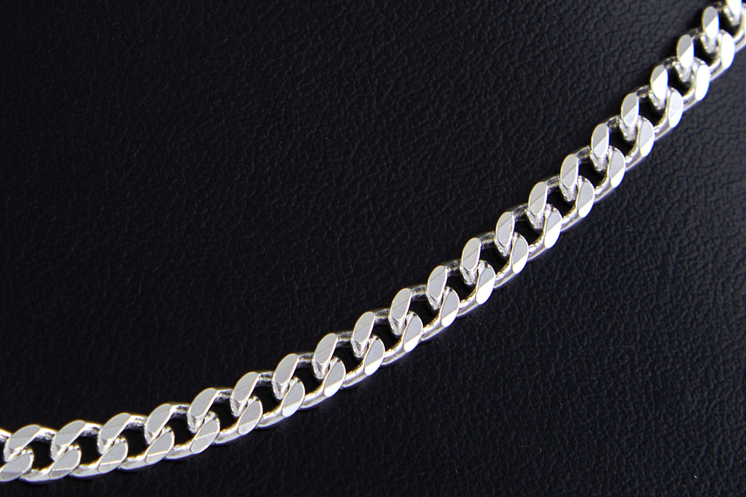 A FANCY CHAIN
