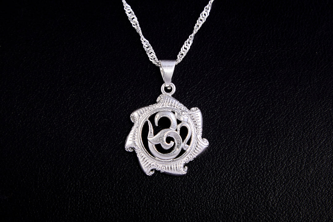 Locket/ Pendant