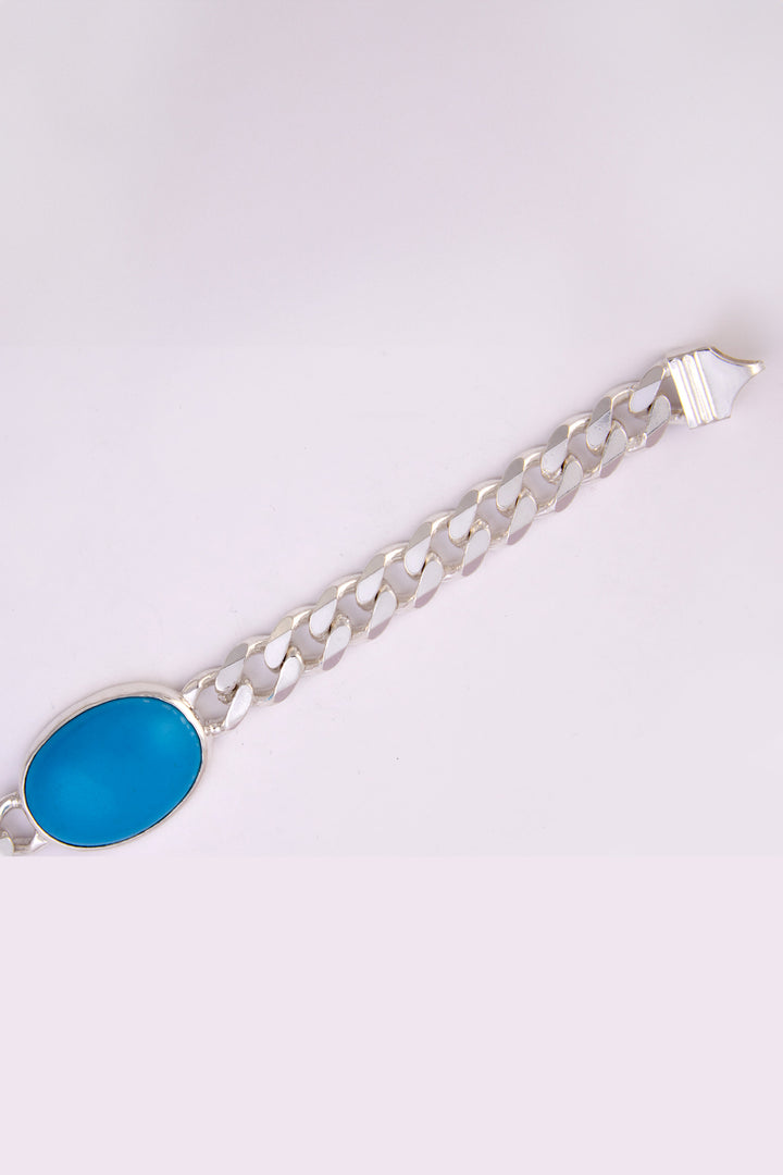 A STONE WRISTLET