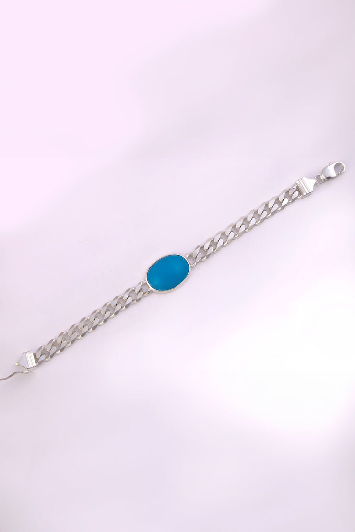 A STONE WRISTLET