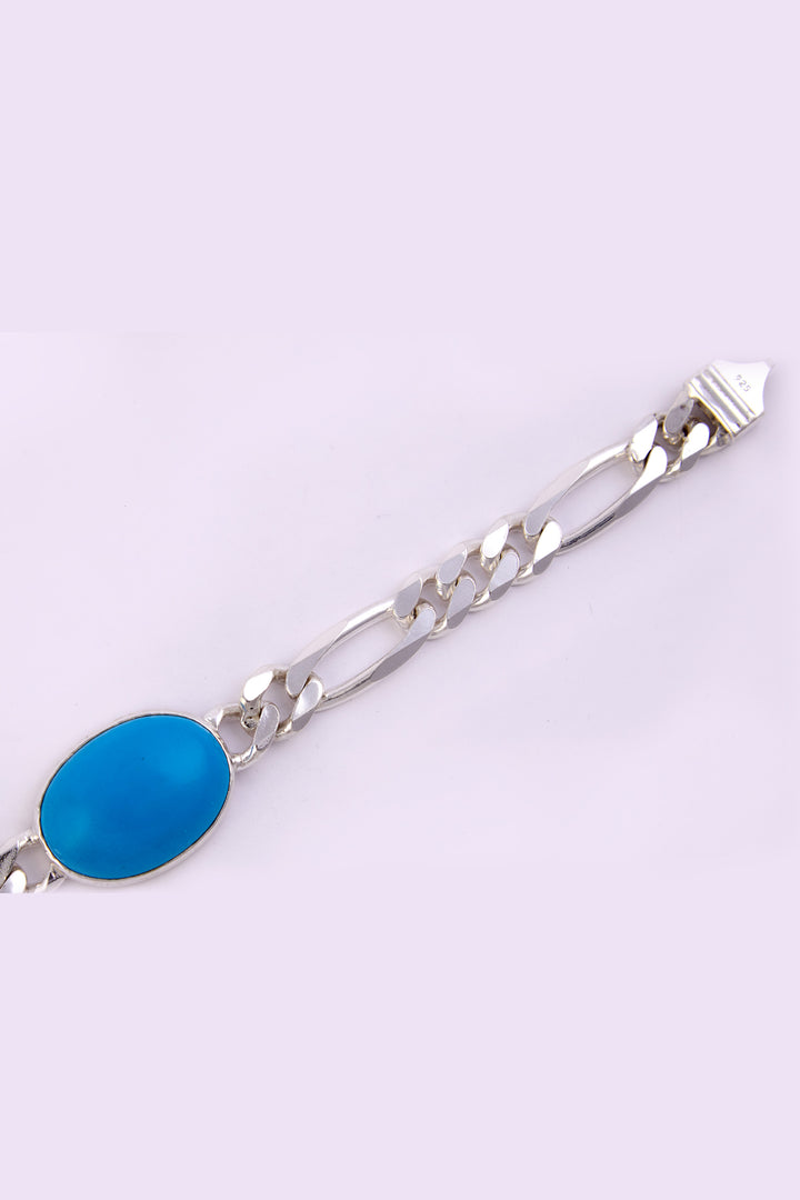 A STONE WRISTLET