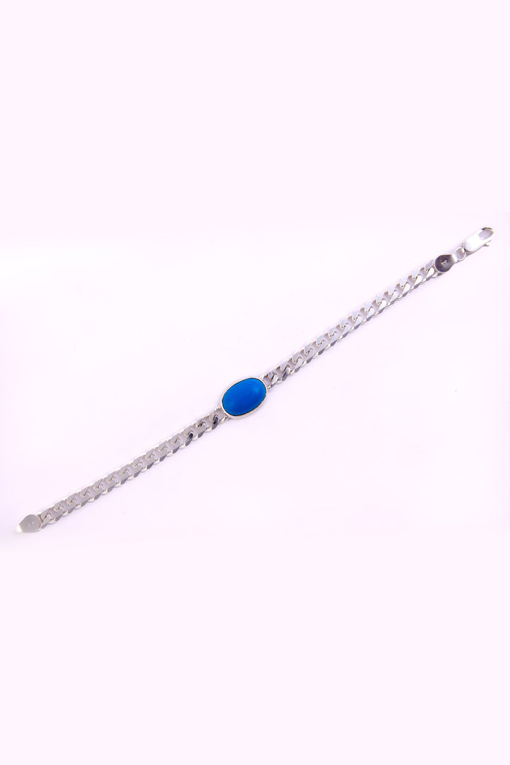 A STONE WRISTLET